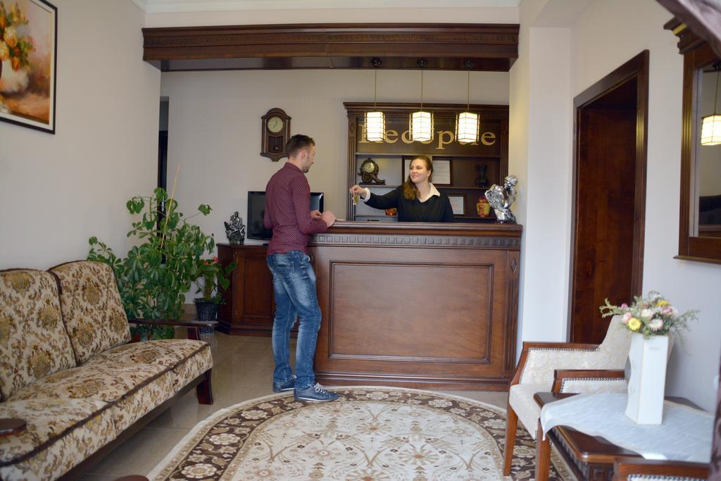 Hotel President Satu Mare Extérieur photo